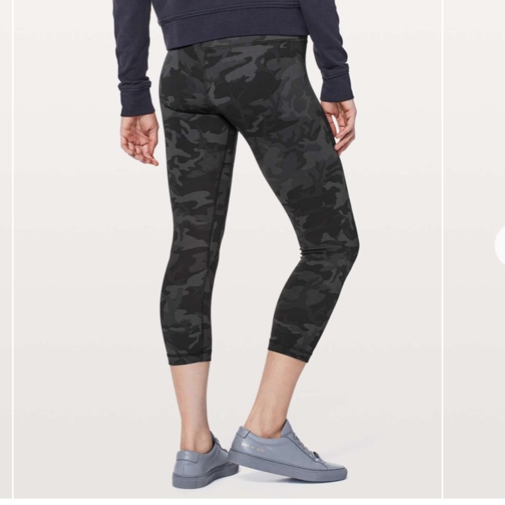 🍋Lululemon Align Crop Incognito Camo🖤 - Picture 2 of 5